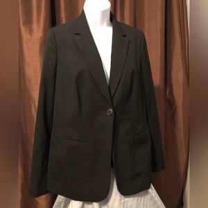 Maternity blazer
